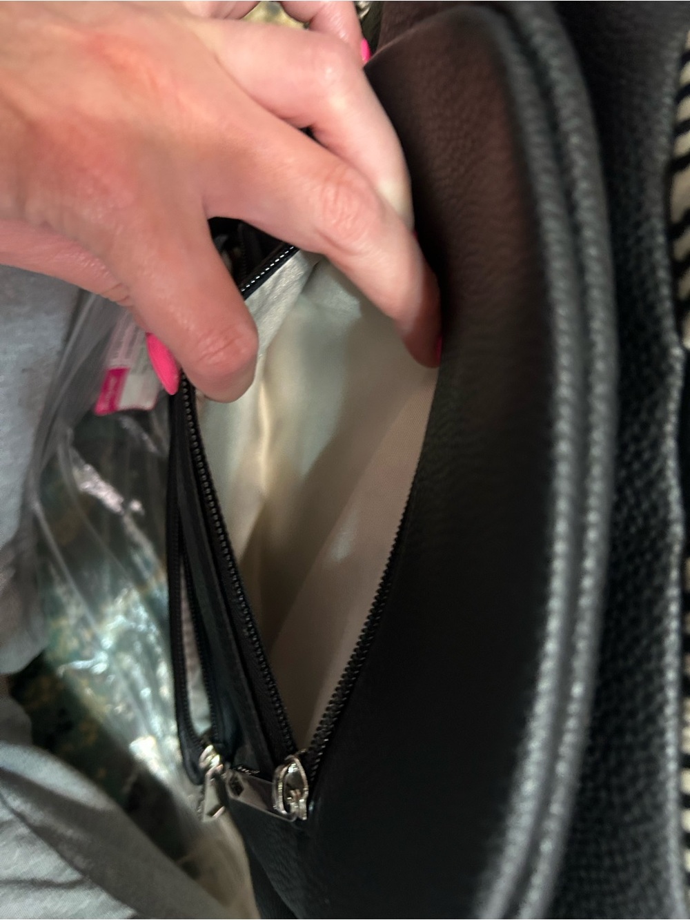 Boutique Backpack - Picture 4 of 10